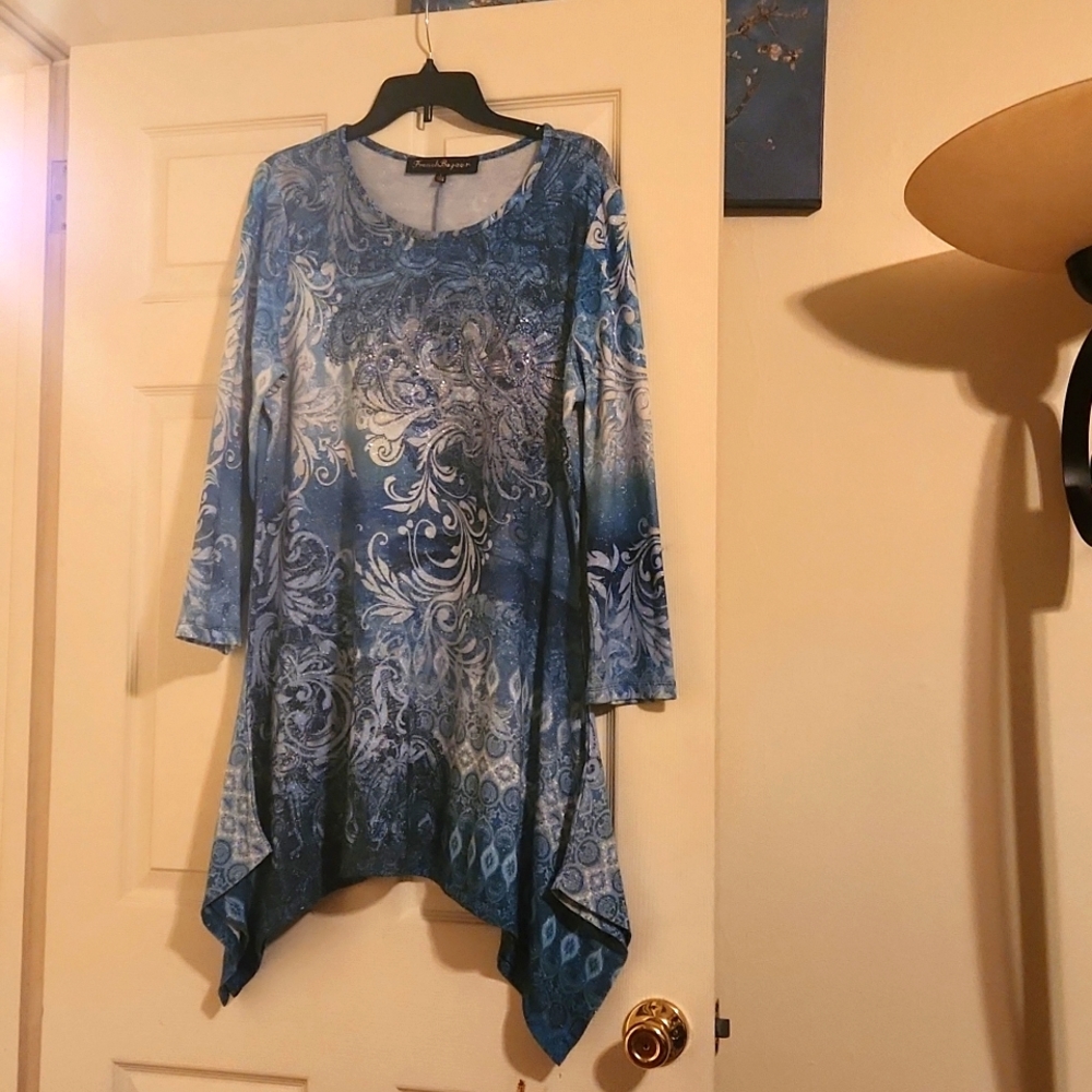 French Bazaar size Large long sleeved tunic